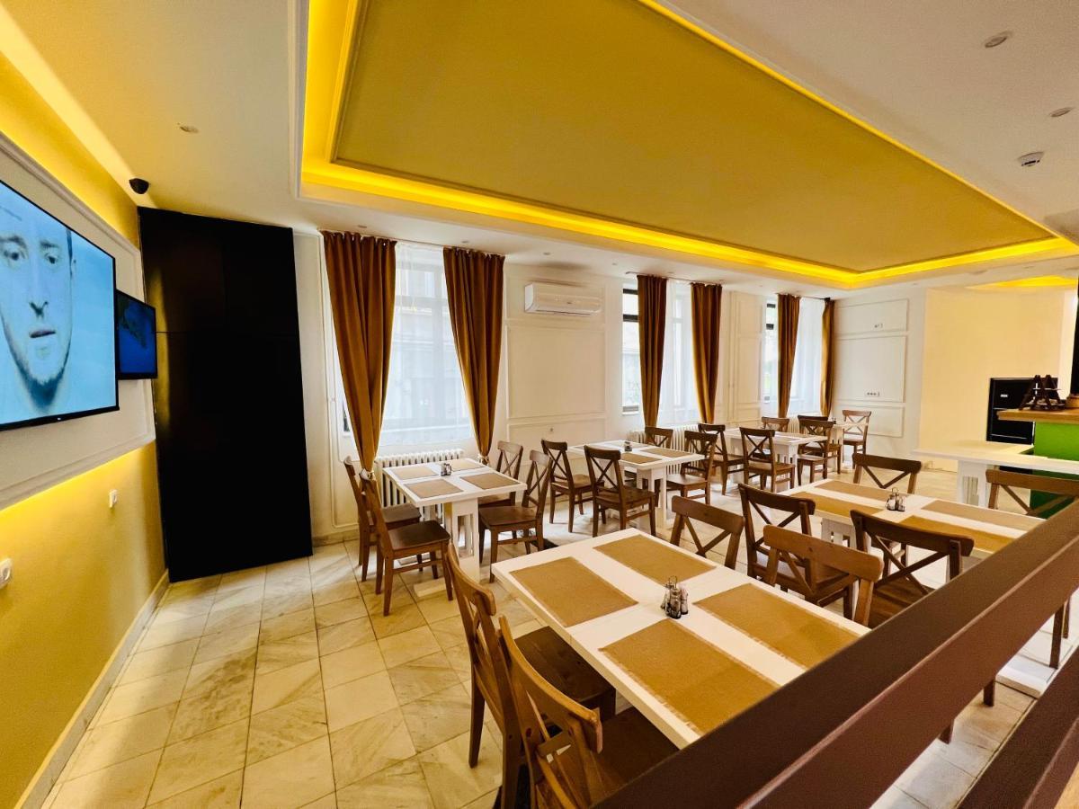 Side One Design Garni 3*